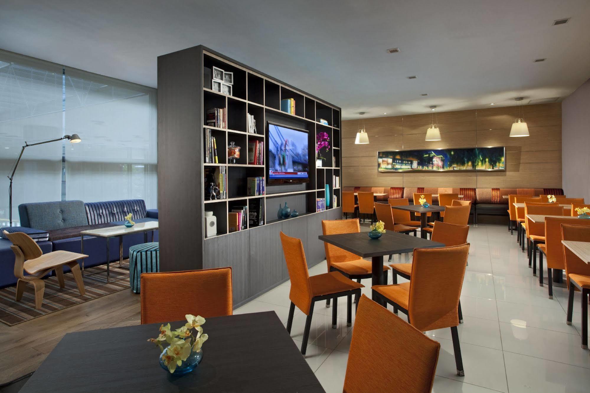 Citadines Mount Sophia Singapore Eksteriør billede